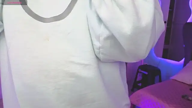 Aria Russo online show from 03/27/26, 02:51