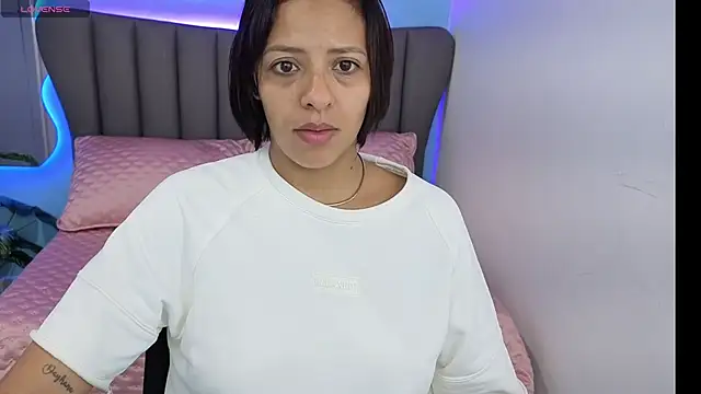 Aria Russo online show from 11/14/25, 03:05