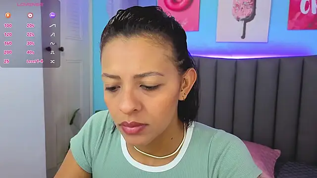 Aria Russo online show from 01/11/26, 03:52