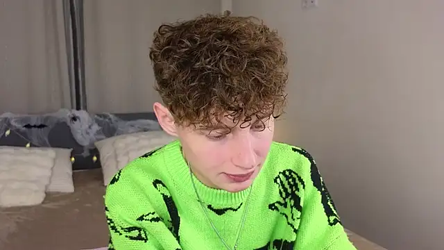 Snapshot of crisp1n chatting on 11/01/25, 03:06 crisp1n online show from 11/01/25, 03:06