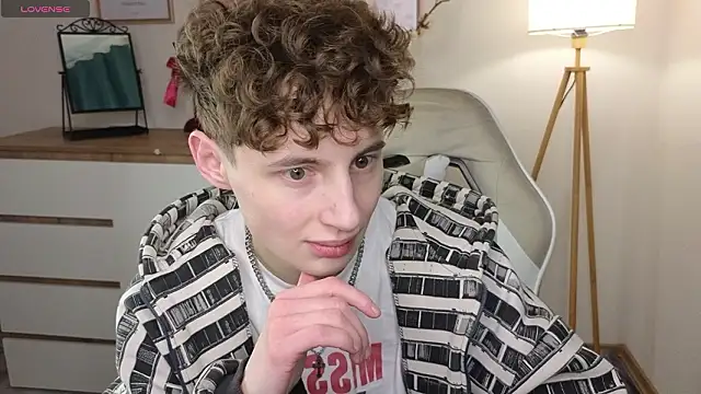 crisp1n online show from 02/06/26, 12:12