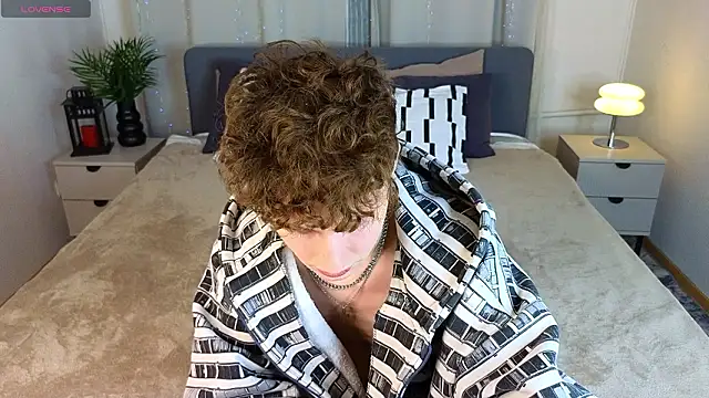 crisp1n online show from 02/18/26, 04:21