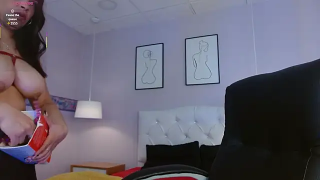 Snapshot of Rachellparker_ chatting on 11/12/25, 11:25 Rachellparker online show from 11/12/25, 11:25