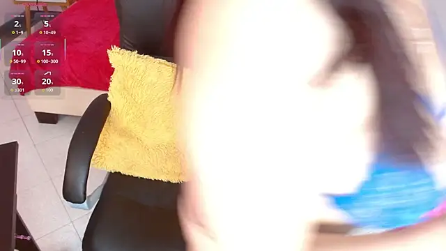 Snapshot of Rachellparker_ chatting on 11/06/25, 11:36 Rachellparker online show from 11/06/25, 11:36