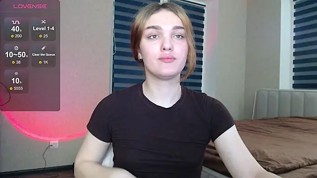 EmiliaRhodes online show from 11/09/25, 08:13