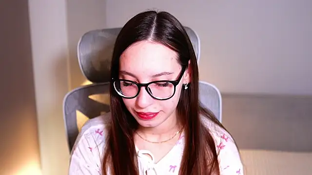 WhyEmmyCry online show from 03/22/26, 05:21