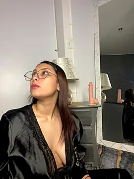 Snapshot of Sammy_Sweet01 chatting on 10/22/25, 12:04 Sammy Sweet01 online show from 10/22/25, 12:04