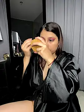 Snapshot of Sammy_Sweet01 chatting on 10/31/25, 12:24 Sammy Sweet01 online show from 10/31/25, 12:24