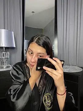 Snapshot of Sammy_Sweet01 chatting on 11/11/25, 12:00 Sammy Sweet01 online show from 11/11/25, 12:00