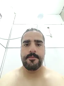 Snapshot of gusto14cm chatting on 02/20/26, 12:51 gusto14cm online show from 02/20/26, 12:51