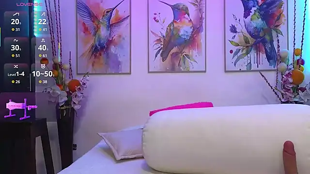 Snapshot of Scarlet_desiree chatting on 11/10/25, 02:44 Scarlet desiree online show from 11/10/25, 02:44