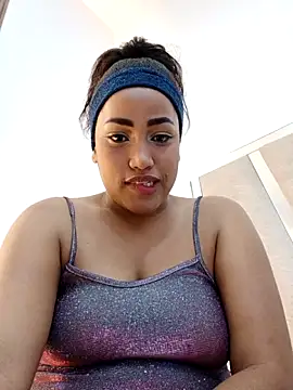 NahomiWalker  online show from 11/12/25, 06:34