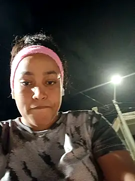 NahomiWalker  online show from 11/05/25, 11:30