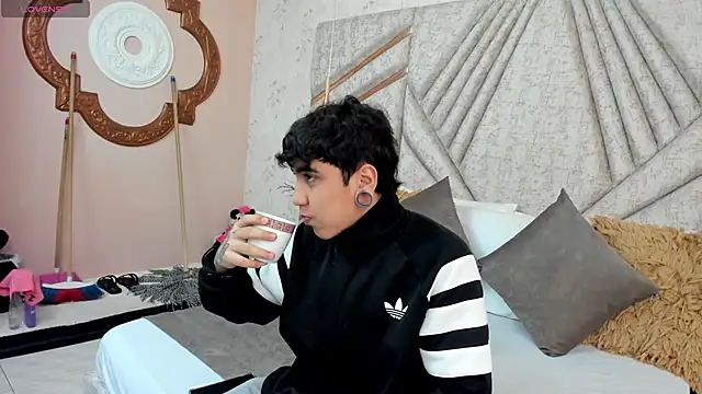 SantiOlsen online show from 11/20/25, 12:06