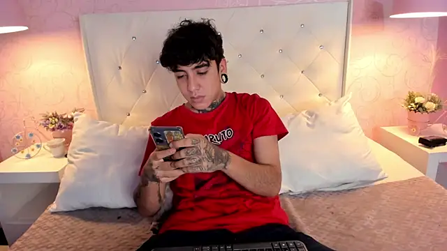 SantiOlsen online show from 11/26/25, 12:05