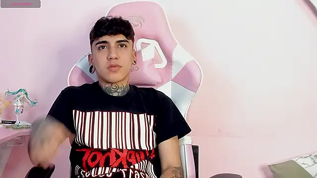 SantiOlsen online show from 12/01/25, 09:37