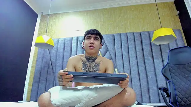 SantiOlsen online show from 11/13/25, 12:09