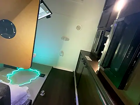 Thedeepwebcutie online show from 12/20/25, 01:58