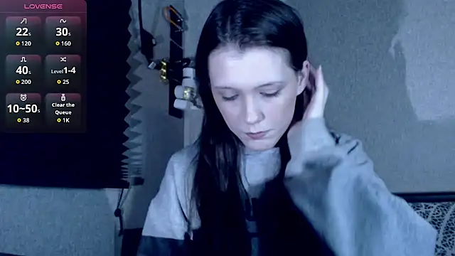 Snapshot of Thedeepwebcutie chatting on 11/14/25, 08:29 Thedeepwebcutie online show from 11/14/25, 08:29