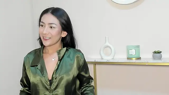 elissaWhite online show from 03/17/26, 01:30