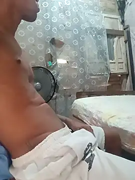 Estebanbigcock23 online show from 12/18/25, 08:34