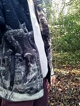 bbyxklaus online show from 11/21/25, 12:59