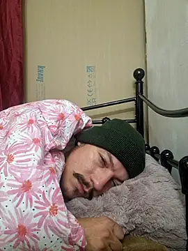 bbyxklaus online show from 10/25/25, 09:26