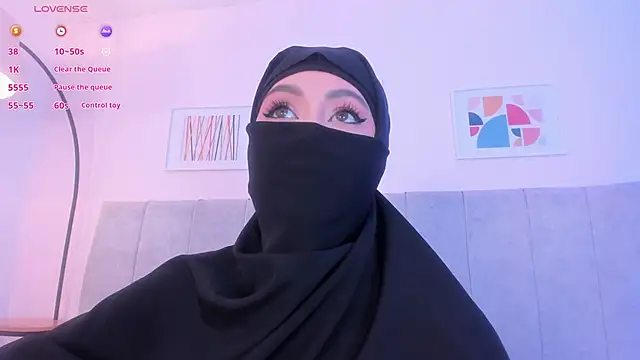 Snapshot of fatiima_ chatting on 06/02/26, 07:03 fatiima online show from 06/02/26, 07:03