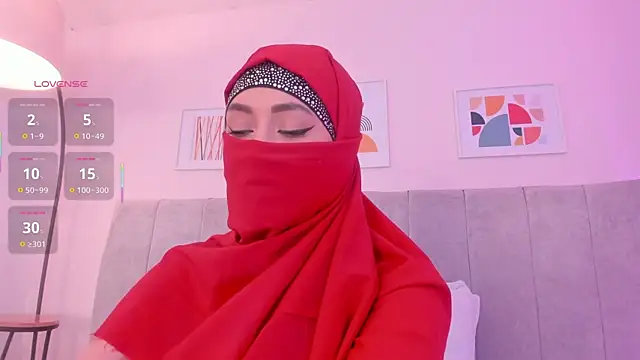 Snapshot of fatiima_ chatting on 05/13/26, 07:54 fatiima online show from 05/13/26, 07:54