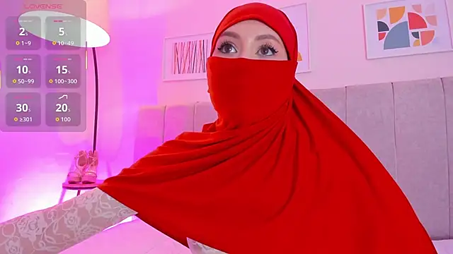 Snapshot of fatiima_ chatting on 11/22/25, 07:02 fatiima online show from 11/22/25, 07:02