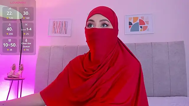 Snapshot of fatiima_ chatting on 11/05/25, 07:06 fatiima online show from 11/05/25, 07:06