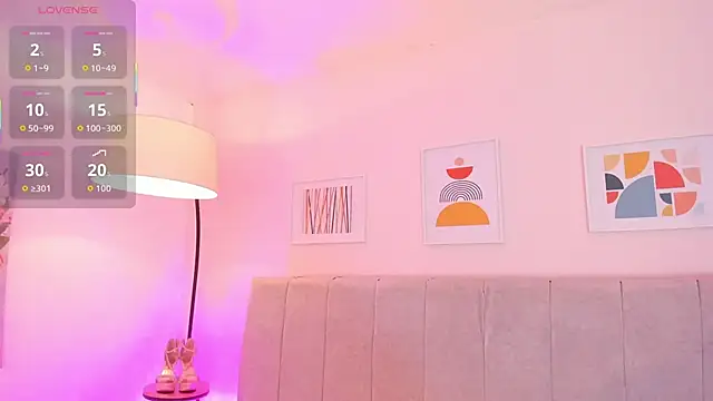 Snapshot of fatiima_ chatting on 12/05/25, 07:01 fatiima online show from 12/05/25, 07:01