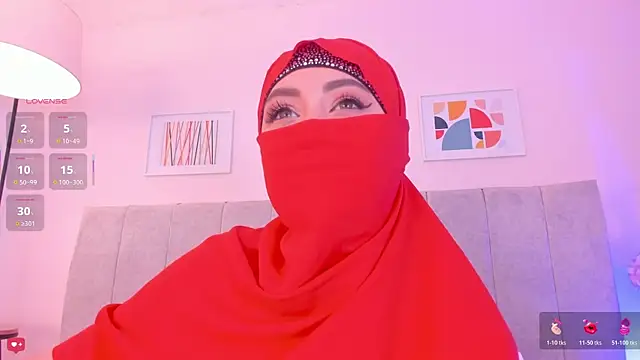 Snapshot of fatiima_ chatting on 05/05/26, 07:06 fatiima online show from 05/05/26, 07:06
