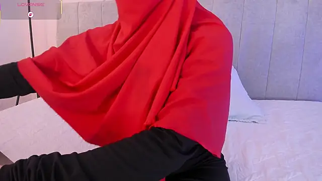 fatiima  online show from 03/28/26, 07:04