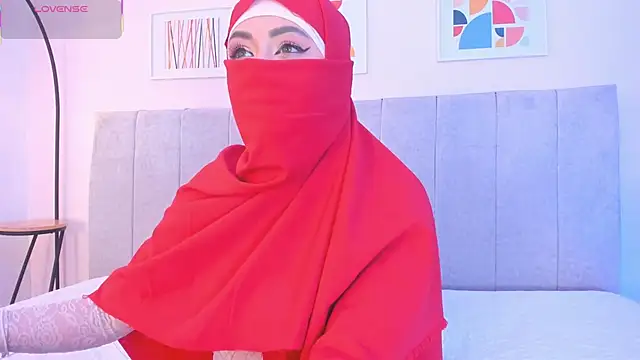 fatiima  online show from 04/06/26, 07:04