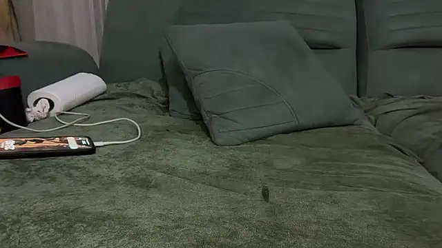 Sutgibiezgi online show from 11/30/25, 08:42