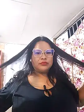 celeste122595 online show from 11/17/25, 02:26