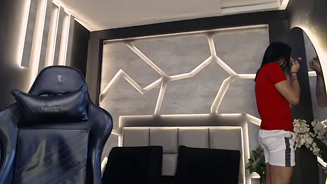 ArohomLester online show from 12/05/25, 12:37