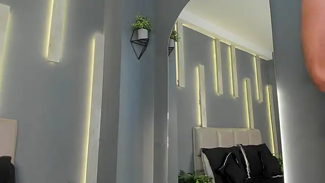 ArohomLester online show from 11/25/25, 10:59