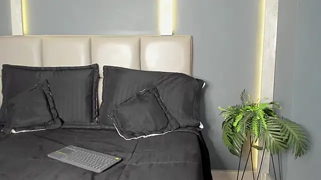 ArohomLester online show from 12/03/25, 11:20