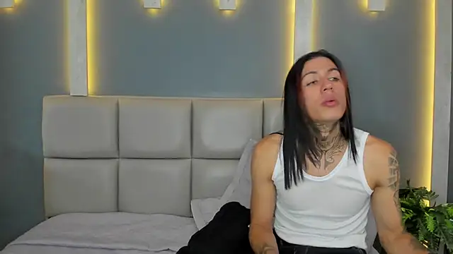 ArohomLester online show from 11/21/25, 11:04