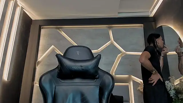 ArohomLester online show from 11/14/25, 11:03