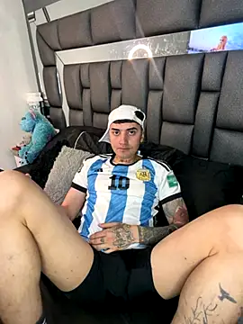 Williamlo online show from 11/03/25, 03:56