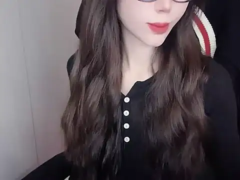 Snapshot of -Alicee- chatting on 11/14/25, 01:20 -Alicee- online show from 11/14/25, 01:20