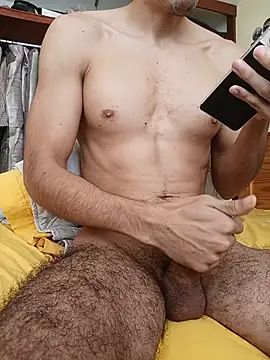 ItaloFitBoy25 online show from 05/31/26, 02:45