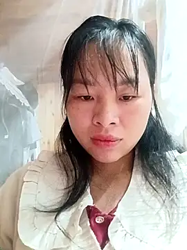 Snapshot of Ana-Li- chatting on 10/20/25, 02:02 Ana-Li- online show from 10/20/25, 02:02