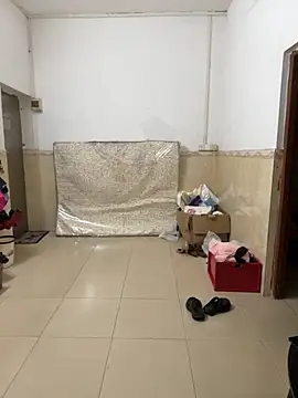 Snapshot of aaaaawhate chatting on 11/03/25, 11:47 aaaaawhate online show from 11/03/25, 11:47