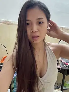 Snapshot of aaaaawhate chatting on 12/14/25, 11:16 aaaaawhate online show from 12/14/25, 11:16