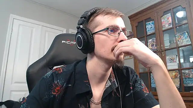 CasuallyCorrupt online show from 11/08/25, 04:27