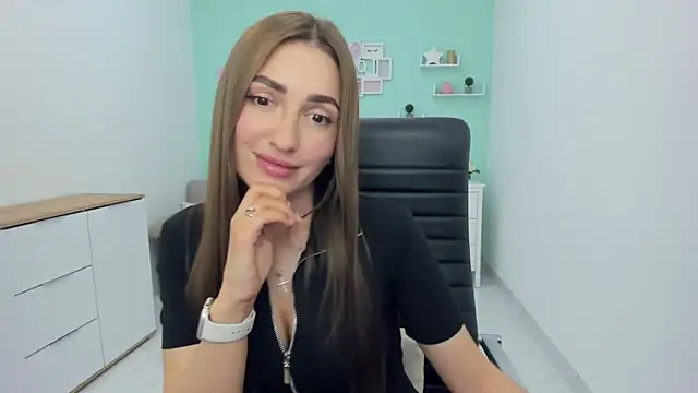 LaraSmelal online show from 05/17/26, 05:07
